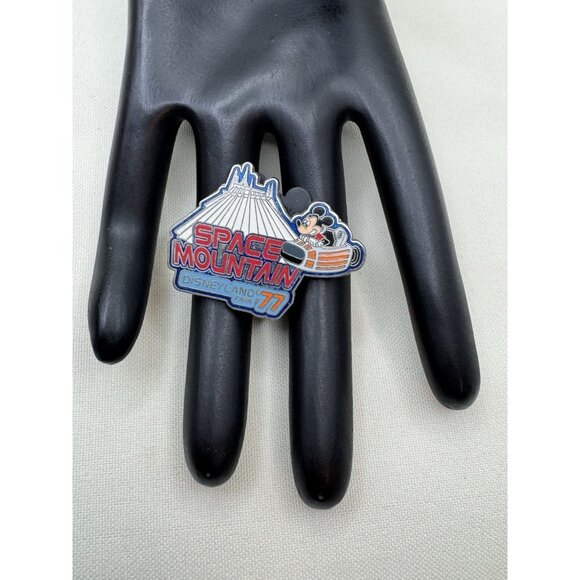 Disney Space Mountain 77 Disneyland Park Pin Mickey Mouse Collectable - Picture 4 of 5